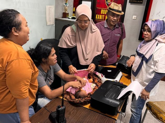 Bayi Korban Perdagangan Dirujuk ke RSUD Arifin Achmad untuk Perawatan Intensif