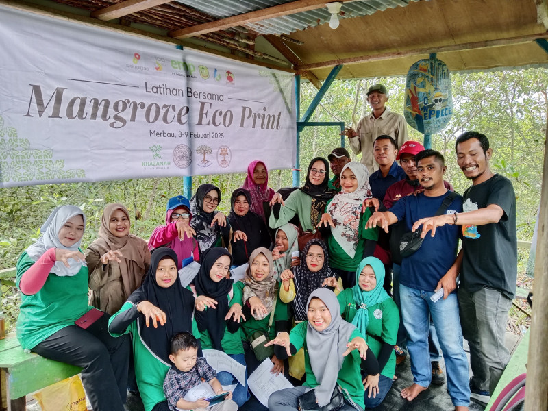 Kelompok Mangrove Merbau Gelar Latihan Bersama Eco Print Mangrove